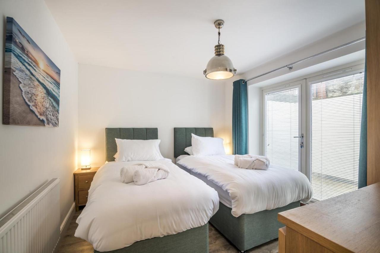 Milford Street - 5 Bedroom Luxurious Holiday Home - Saundersfoot Exterior photo