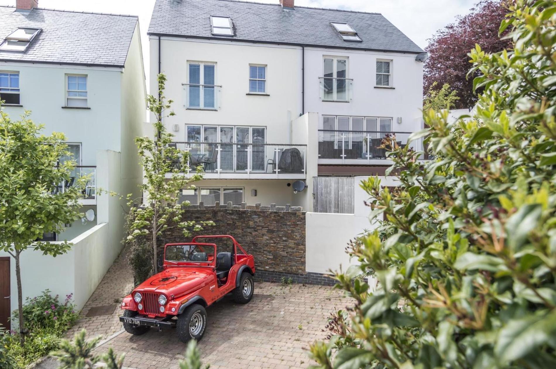 Milford Street - 5 Bedroom Luxurious Holiday Home - Saundersfoot Exterior photo